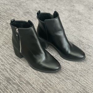 Size 8 H&M women’s boots